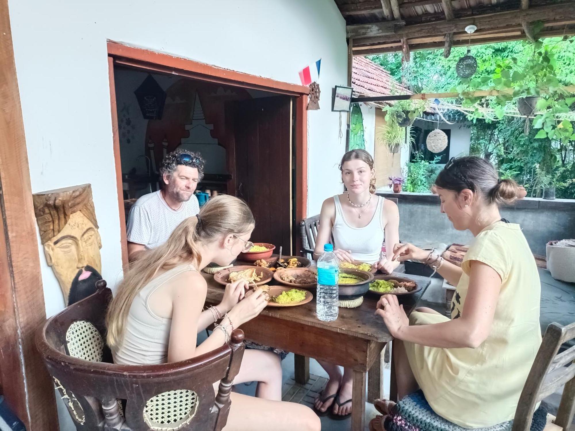 Mamisa Cafe, Home Stay Habarana Dış mekan fotoğraf